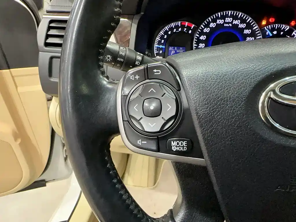 Toyota Toyota Camry 2015 2.5G Luxury Navigation Edition 2015 - thumbnail 18