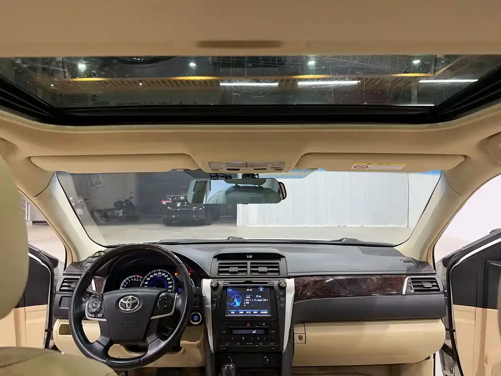 Toyota Toyota Camry 2015 2.5G Luxury Navigation Edition 2015 - thumbnail 19