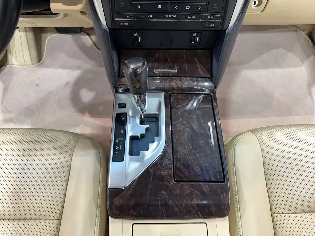 Toyota Toyota Camry 2015 2.5G Luxury Navigation Edition 2015 - thumbnail 21