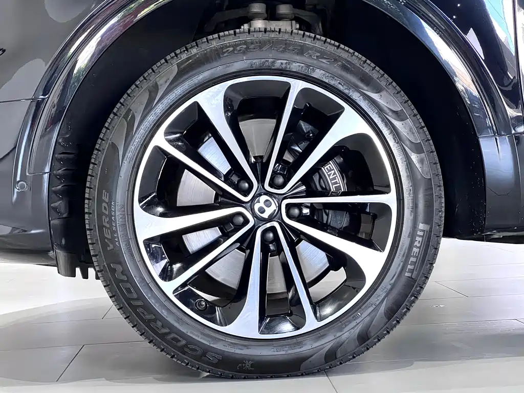 Bentley Bentayga 2021 4.0T V8 2021 - thumbnail 10