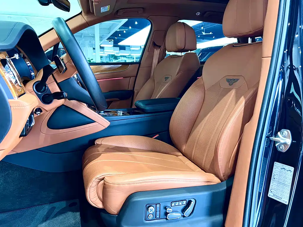 Bentley Bentayga 2021 4.0T V8 2021 - thumbnail 22