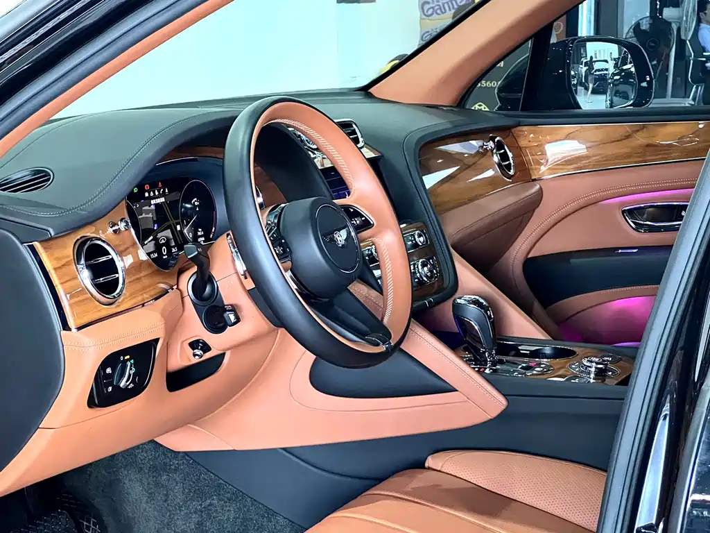 Bentley Bentayga 2021 4.0T V8 2021 - thumbnail 23