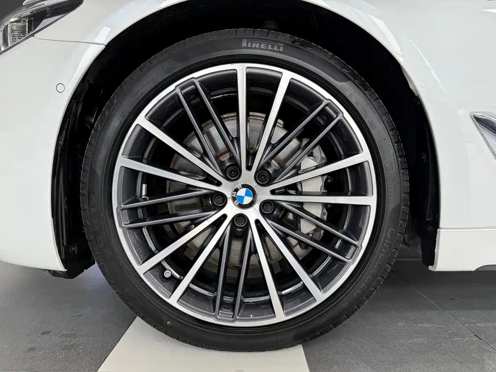 BMW BMW 5 Series 2020 530Li Leading Model M Sport Package 2020 - thumbnail 18