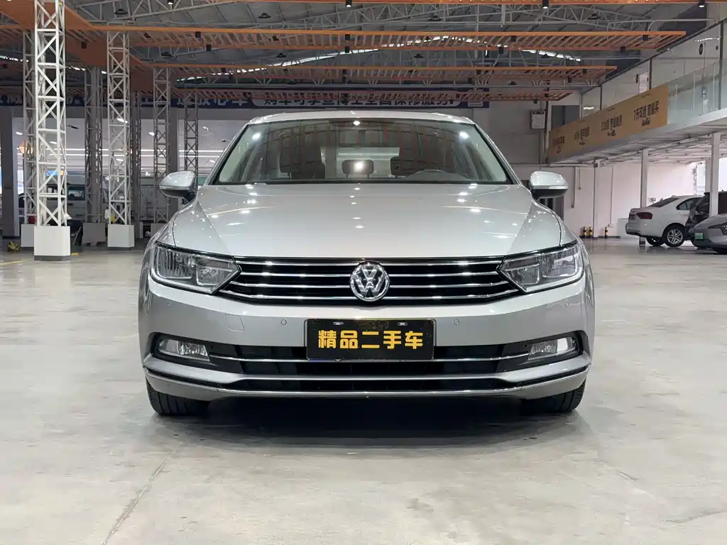 Volkswagen Magotan 2017 330TSI DSG Leading Edition 2016 - thumbnail 4