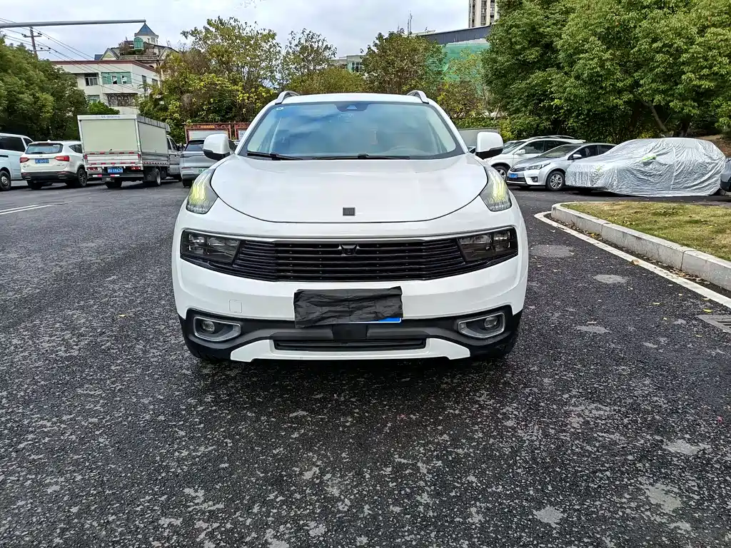 Lynk & Co Lynk & Co 01 2019 2.0T FWD Pro Edition China V 2020 - thumbnail 2
