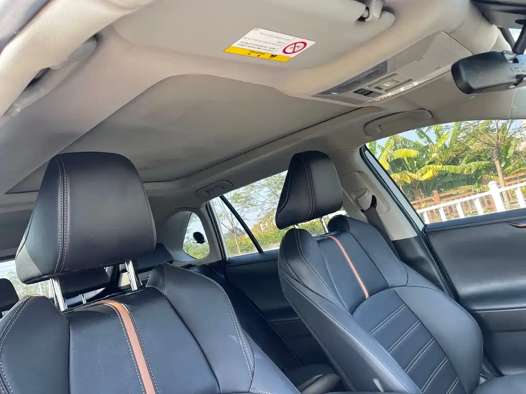 Toyota Venza 2024 2.0L CVT AWD Luxury Plus Edition 2025 - thumbnail 9