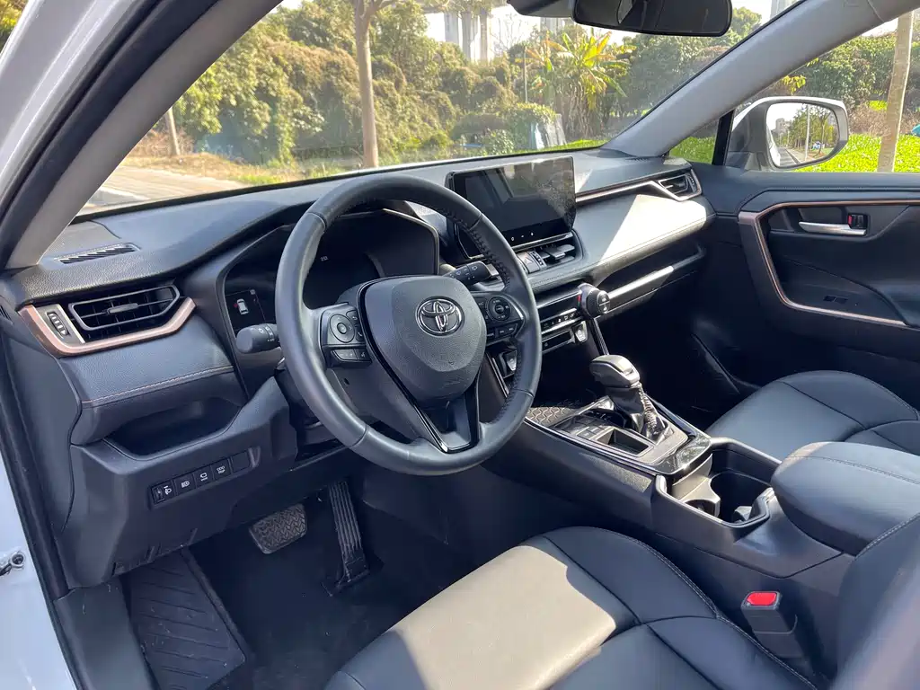 Toyota Venza 2024 2.0L CVT AWD Luxury Plus Edition 2025 - thumbnail 17