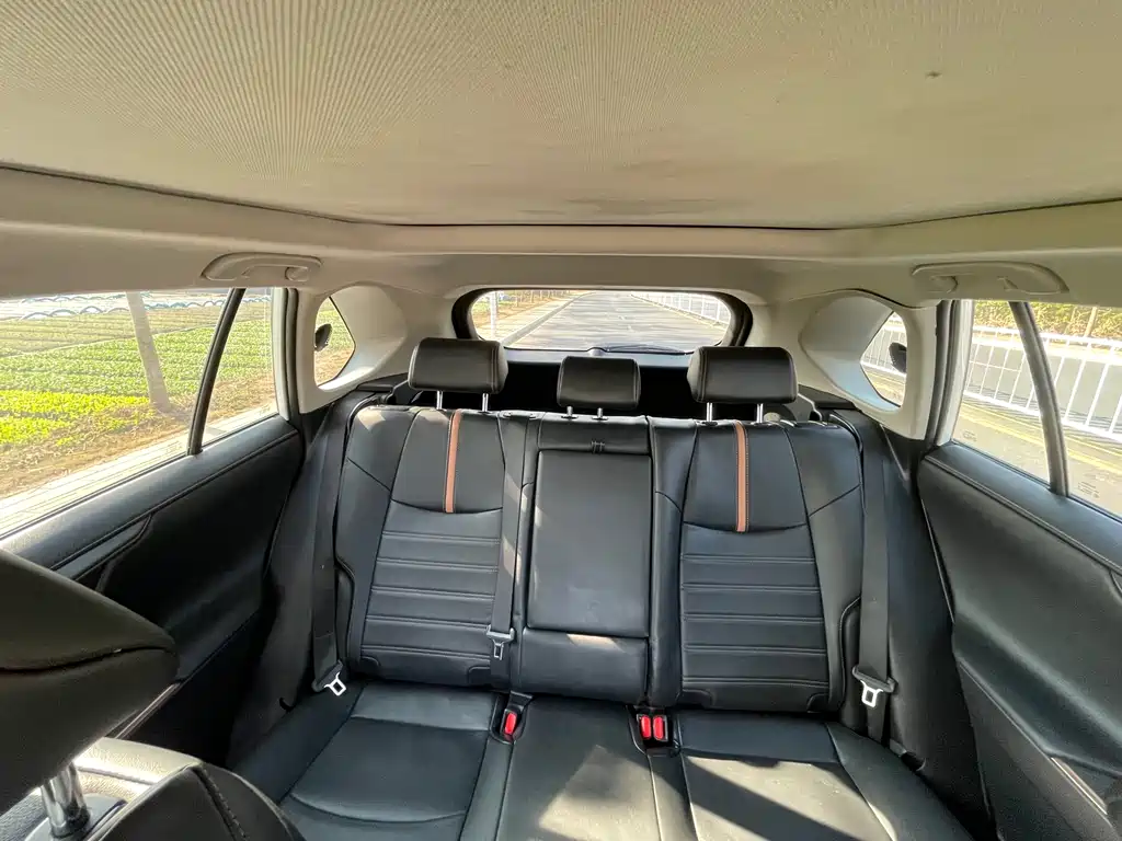 Toyota Venza 2024 2.0L CVT AWD Luxury Plus Edition 2025 - thumbnail 24