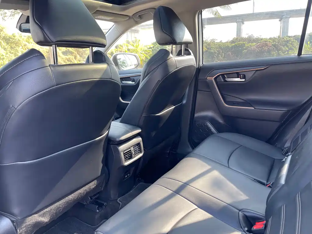Toyota Venza 2024 2.0L CVT AWD Luxury Plus Edition 2025 - thumbnail 25