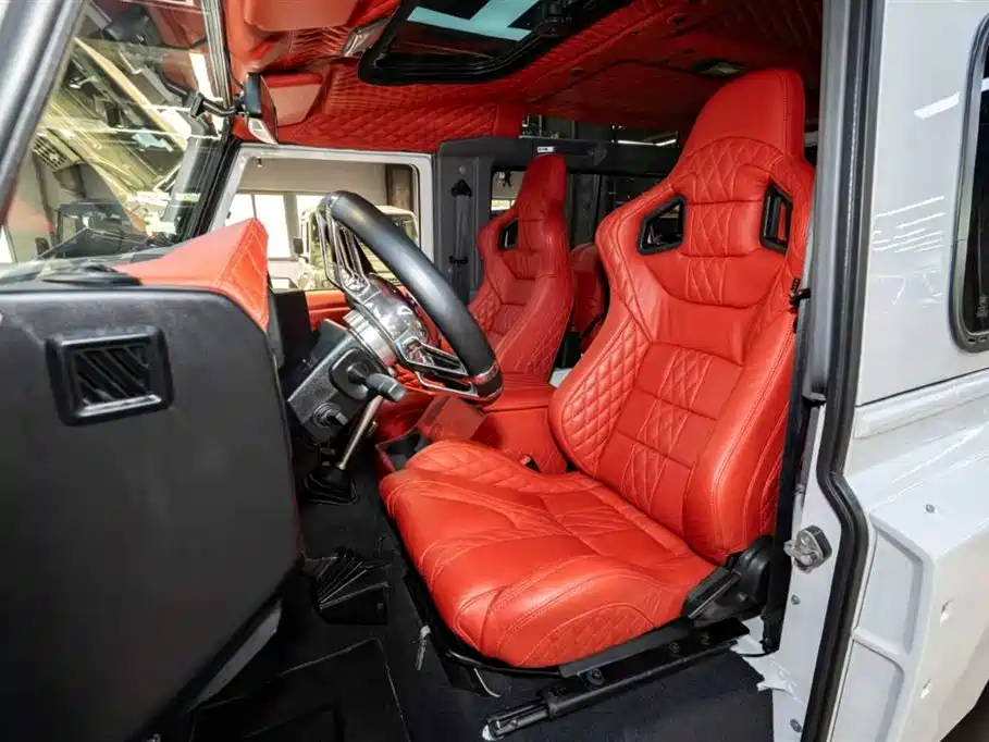 Land Rover Land Rover Defender 2.2L Diesel Euro-spec 2015 - thumbnail 13