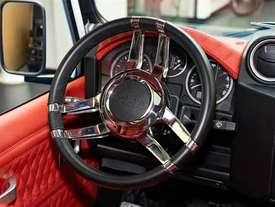 Land Rover Land Rover Defender 2.2L Diesel Euro-spec 2015 - thumbnail 14