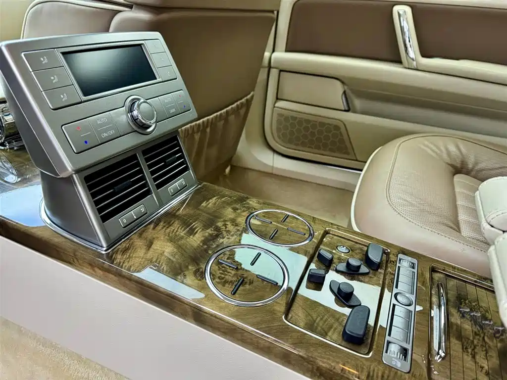 Volkswagen Phaeton 2012 3.6L Exclusive Customized Edition 2011 - thumbnail 20