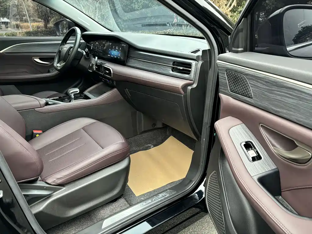 Jetour Jetour X90 Plus 2024 1.6TD DCT Villa 5-seater 2024 - thumbnail 17