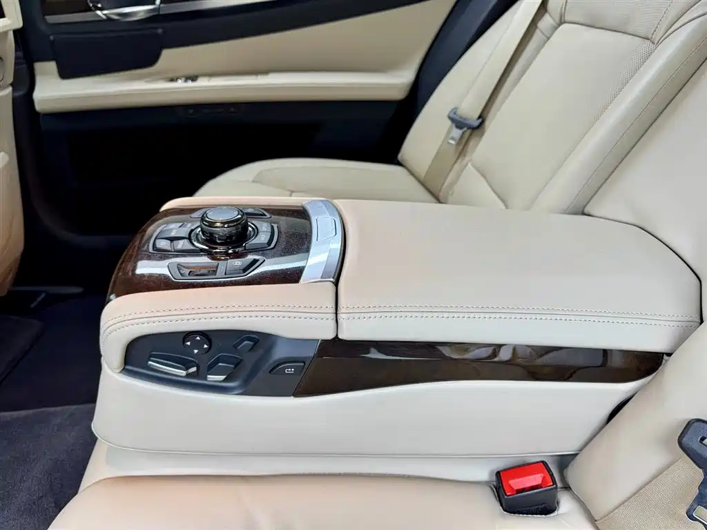BMW BMW 7 Series 2010 760Li 2011 - thumbnail 22