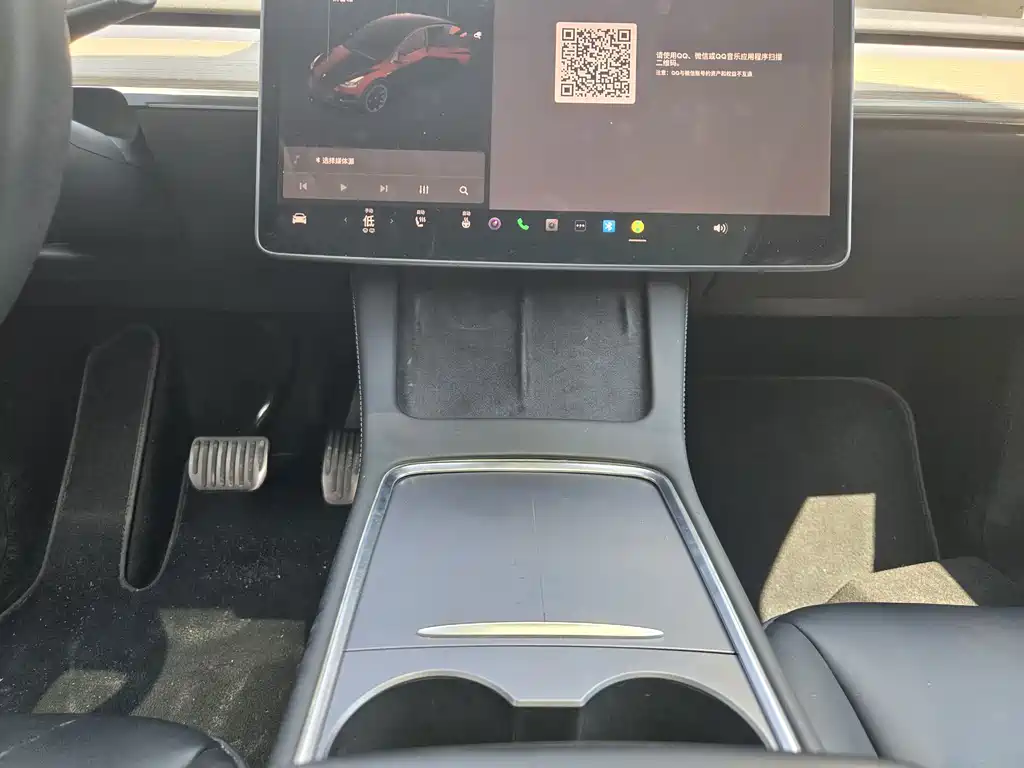 Tesla Model Y 2022 Rear-Wheel Drive 2022 - thumbnail 7