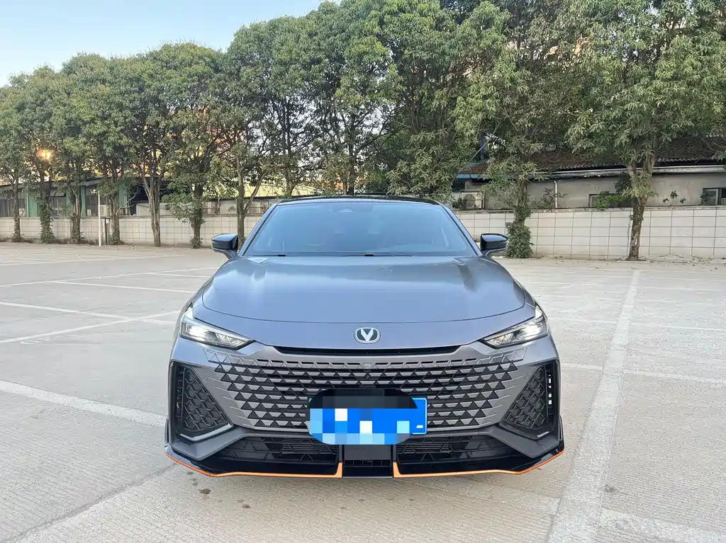 Changan Changan UNI-V 2022 2.0T Ling Su Edition 2022 - thumbnail 2