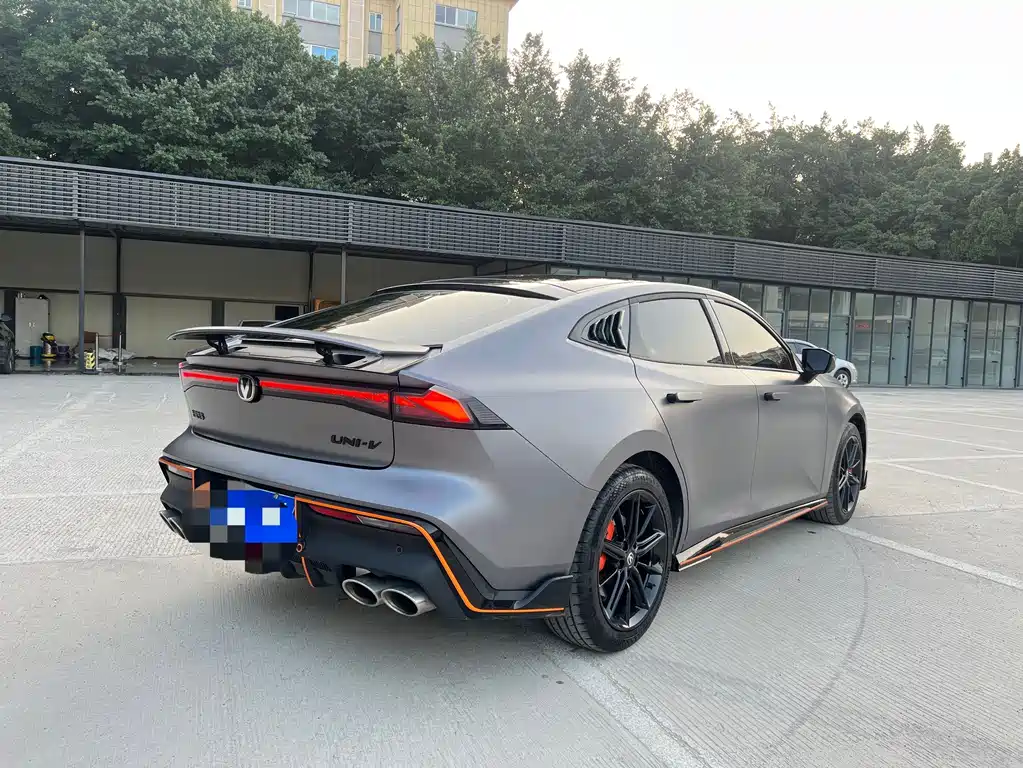 Changan Changan UNI-V 2022 2.0T Ling Su Edition 2022 - thumbnail 3