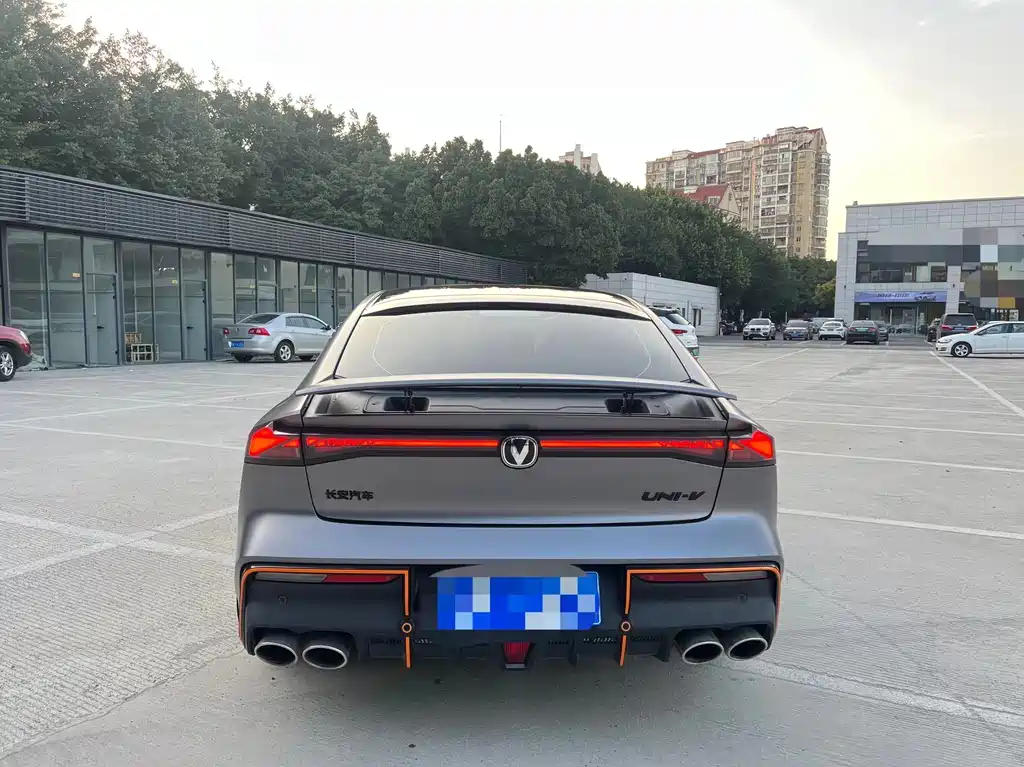 Changan Changan UNI-V 2022 2.0T Ling Su Edition 2022 - thumbnail 4