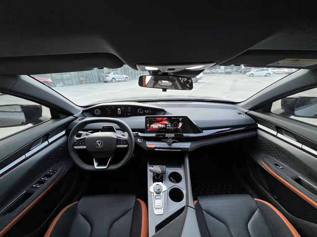Changan Changan UNI-V 2022 2.0T Ling Su Edition 2022 - thumbnail 5