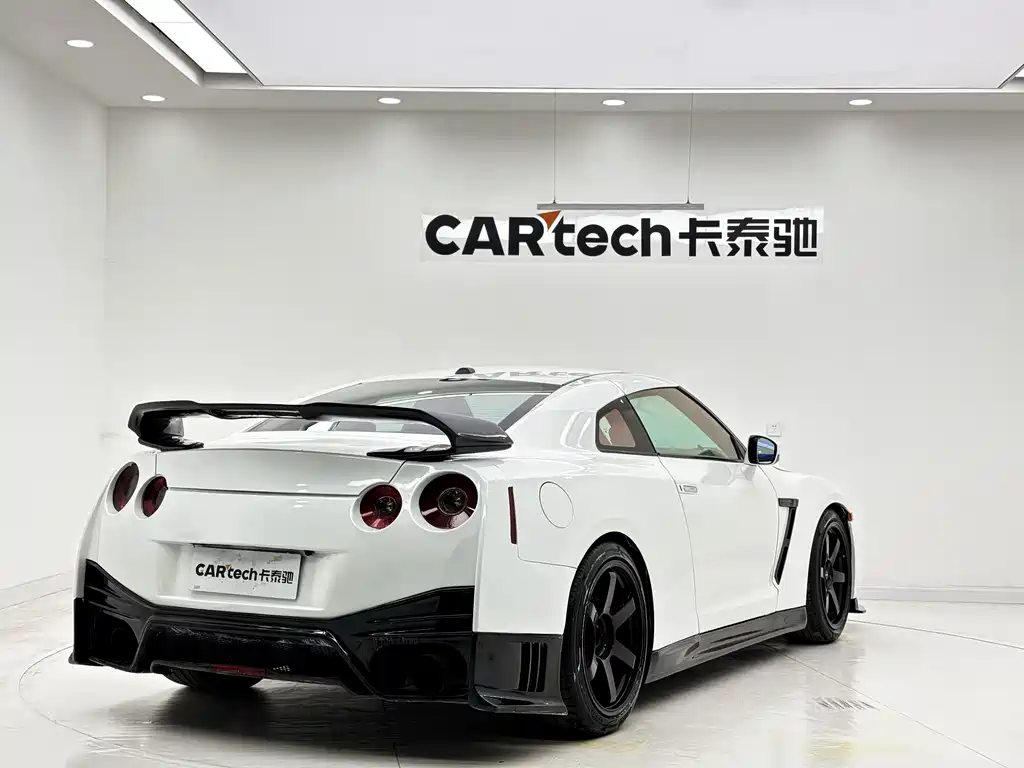 Nissan Nissan GT-R 2010 3.8T Premium Edition 2010 - thumbnail 3