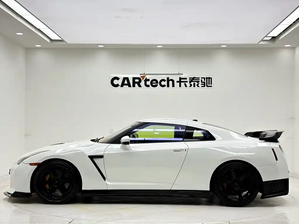 Nissan Nissan GT-R 2010 3.8T Premium Edition 2010 - thumbnail 4