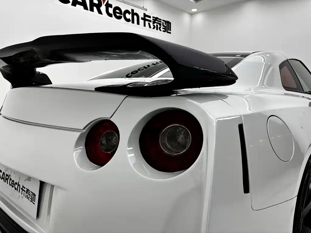 Nissan Nissan GT-R 2010 3.8T Premium Edition 2010 - thumbnail 8