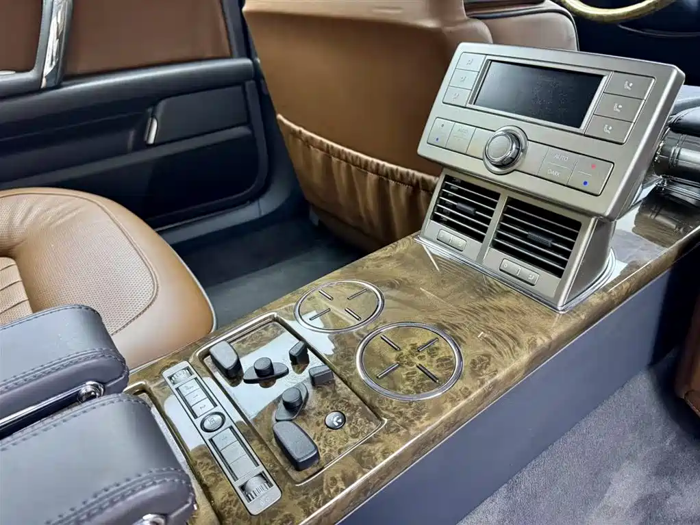 Volkswagen Phaeton 2012 3.6L Exclusive Custom Edition 2012 - thumbnail 21