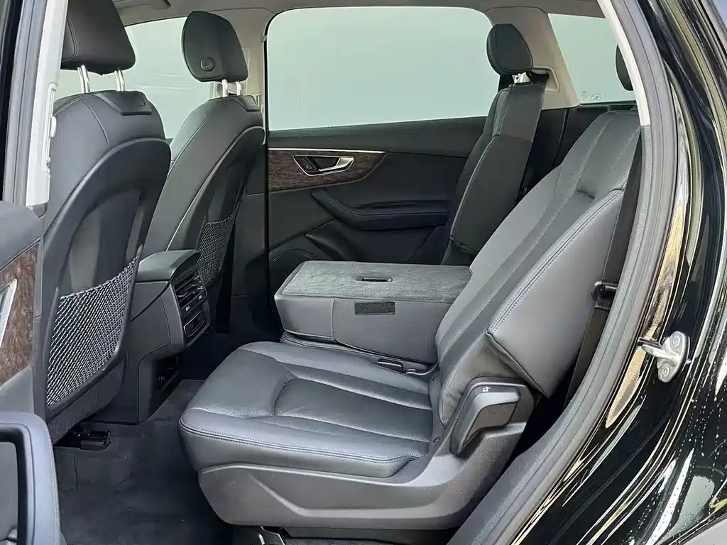 Audi Audi Q7 2023 45 TFSI quattro S line Sport 2023 - thumbnail 9