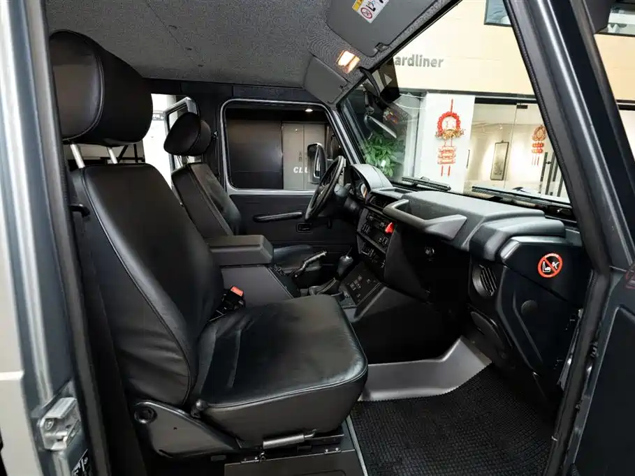 Mercedes-Benz Mercedes-Benz G-Class 2017 G 300 Middle East Version 2019 - thumbnail 9