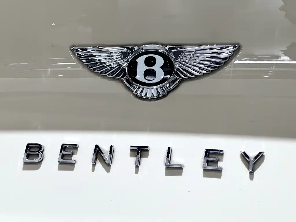 Bentley Bentayga Hybrid 2021 3.0T PHEV 2021 - thumbnail 12