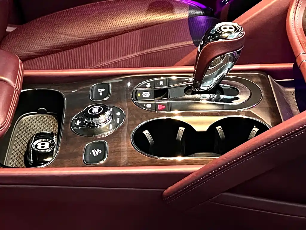 Bentley Bentayga Hybrid 2021 3.0T PHEV 2021 - thumbnail 29