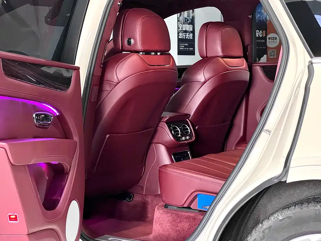 Bentley Bentayga Hybrid 2021 3.0T PHEV 2021 - thumbnail 30