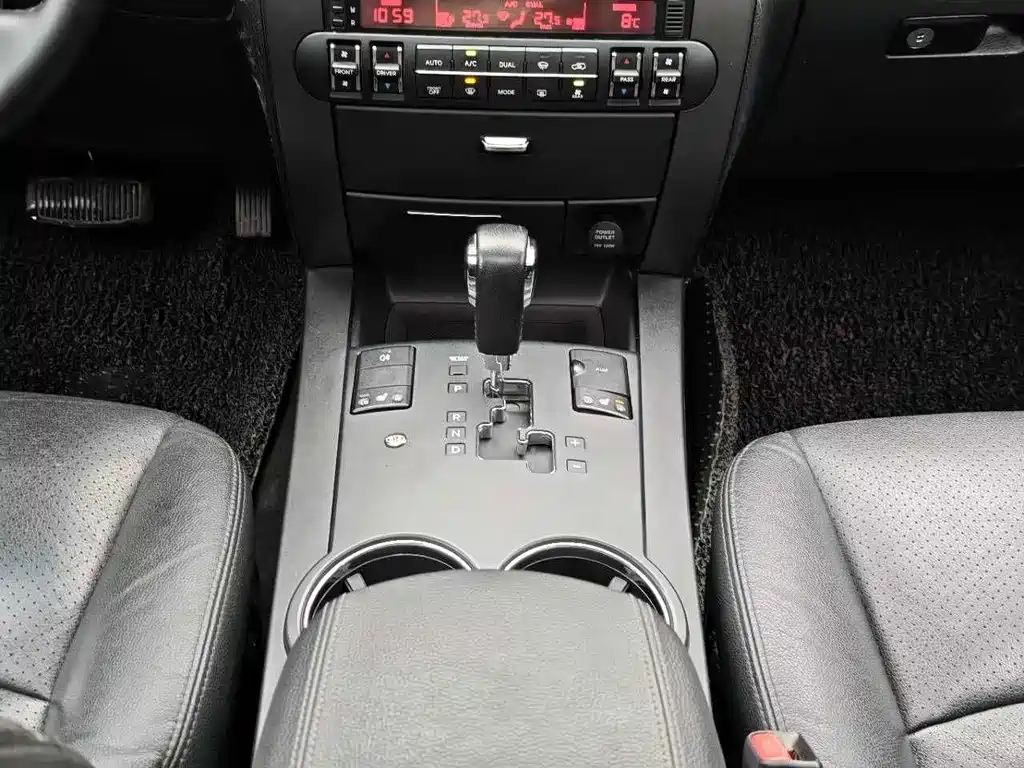 Kia Borrego 2013 3.8L Luxury Edition China V 2015 - thumbnail 27