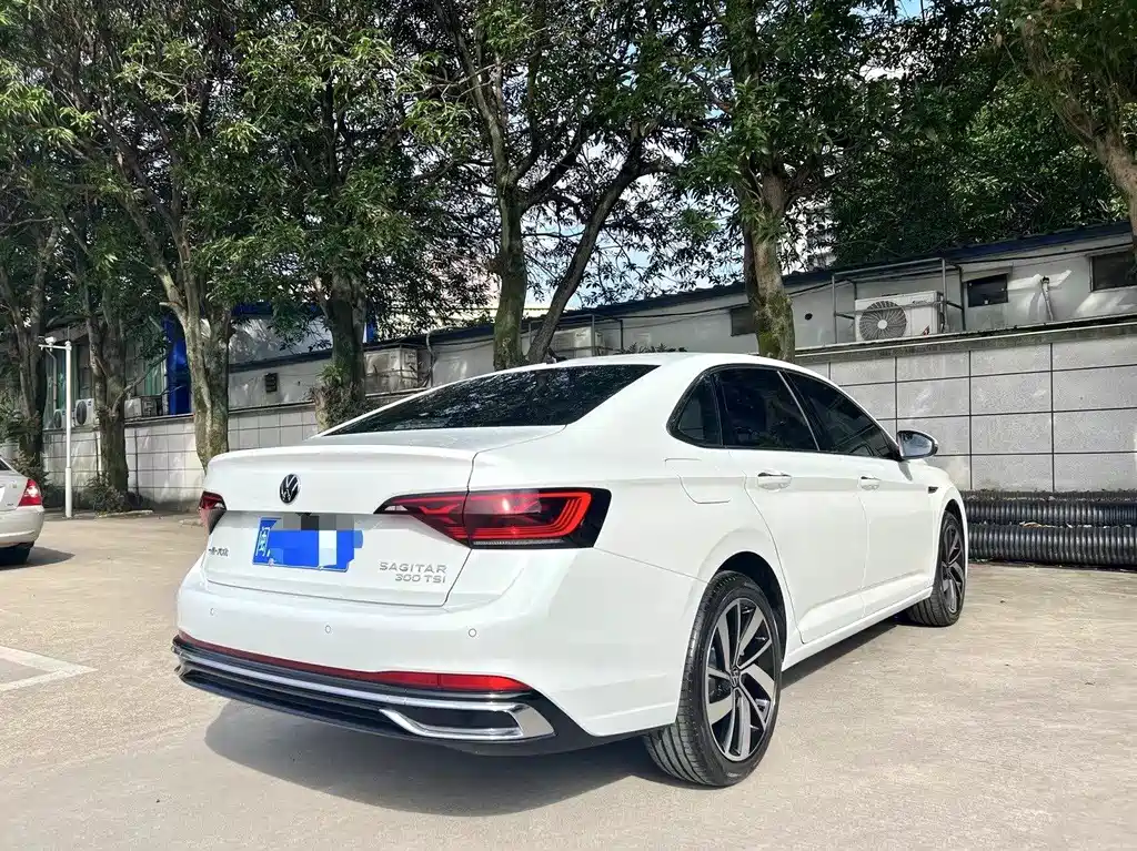 Volkswagen Volkswagen Sagitar 2023 300TSI DSG Comfortline 2023 - thumbnail 3