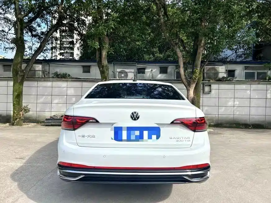 Volkswagen Volkswagen Sagitar 2023 300TSI DSG Comfortline 2023 - thumbnail 4