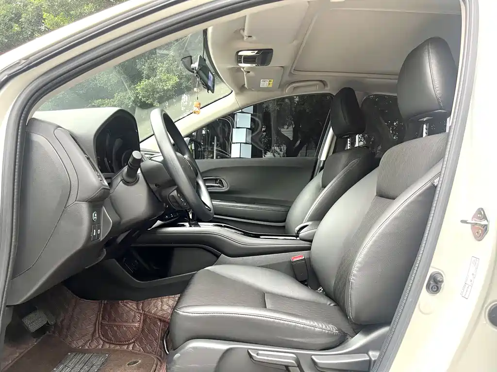 Volkswagen Volkswagen Sagitar 2023 300TSI DSG Comfortline 2023 - thumbnail 5