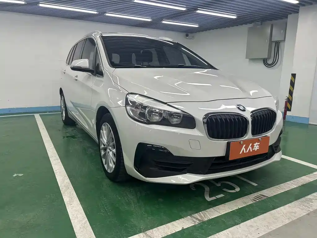 BMW BMW 2 Series Active Tourer 2018 220i Luxury Line 2019 - thumbnail 4