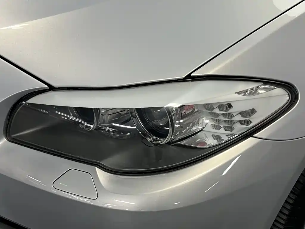 BMW BMW 5 Series 2011 535Li Leading Edition 2011 - thumbnail 25