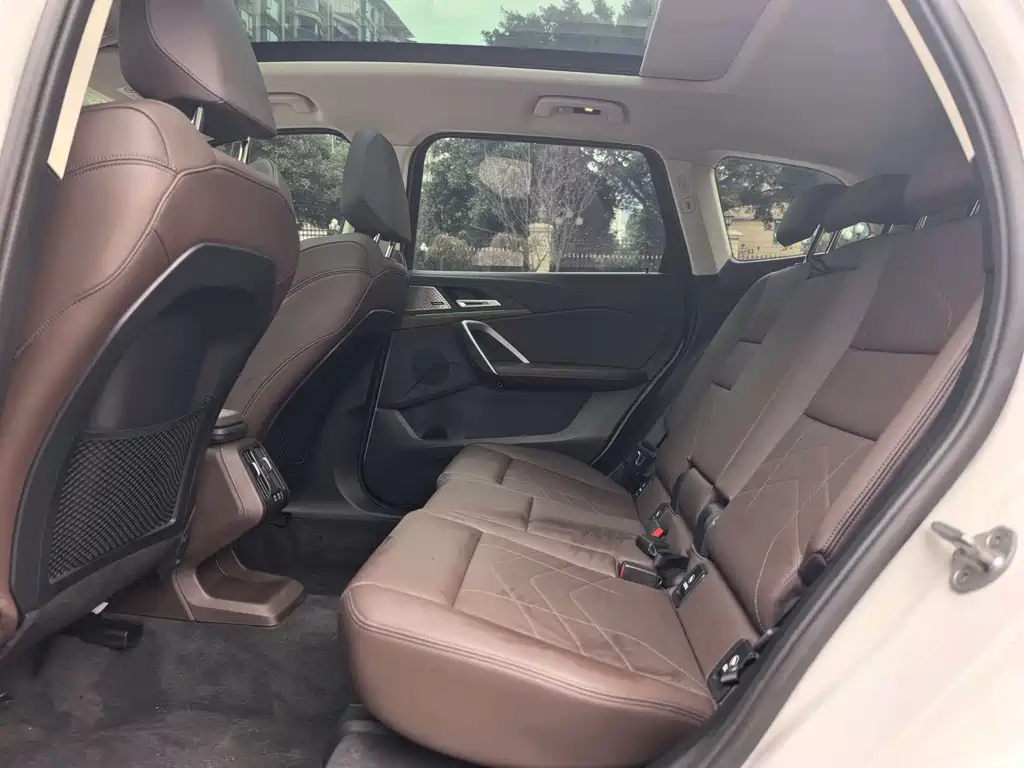 BMW BMW X1 2023 xDrive25Li M Sport Package 2023 - thumbnail 6
