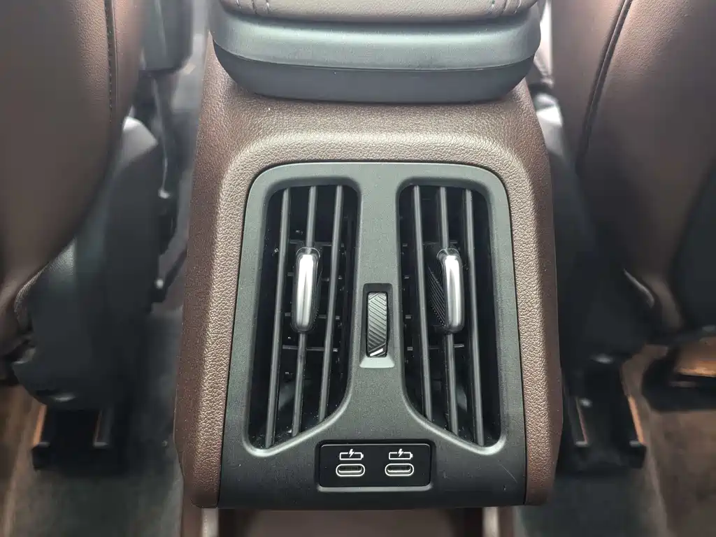 BMW BMW X1 2023 xDrive25Li M Sport Package 2023 - thumbnail 7