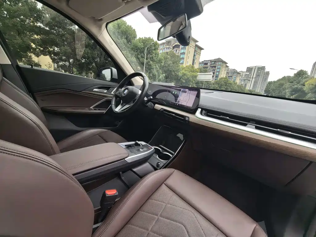 BMW BMW X1 2023 xDrive25Li M Sport Package 2023 - thumbnail 14