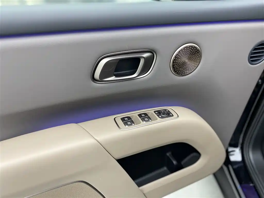 Li Auto Li Auto i8 2025 Standard Edition 2025 - thumbnail 22