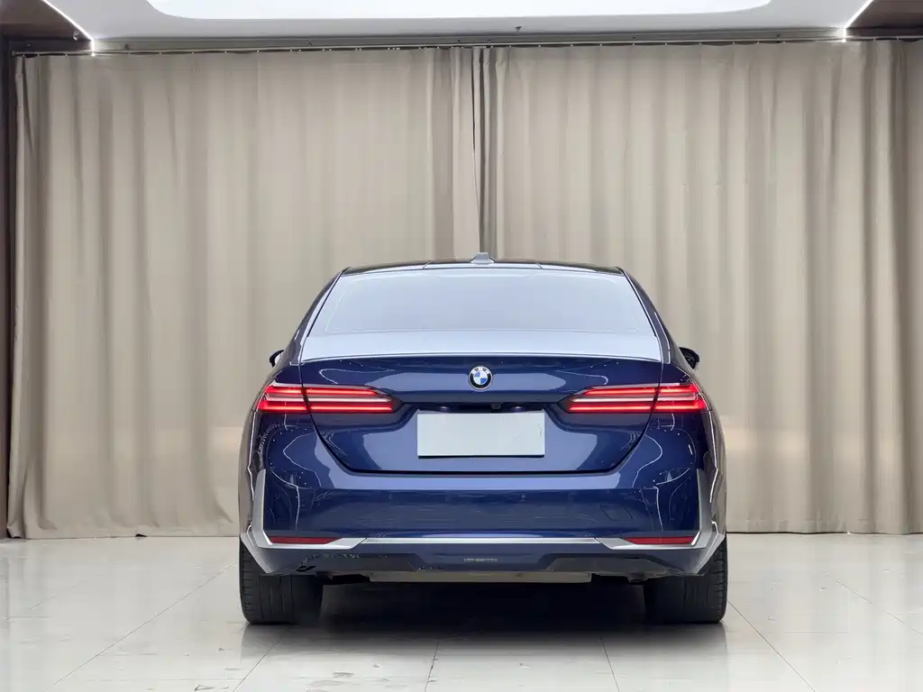 BMW BMW 5 Series 2024 530Li Luxury Package 2024 - thumbnail 21