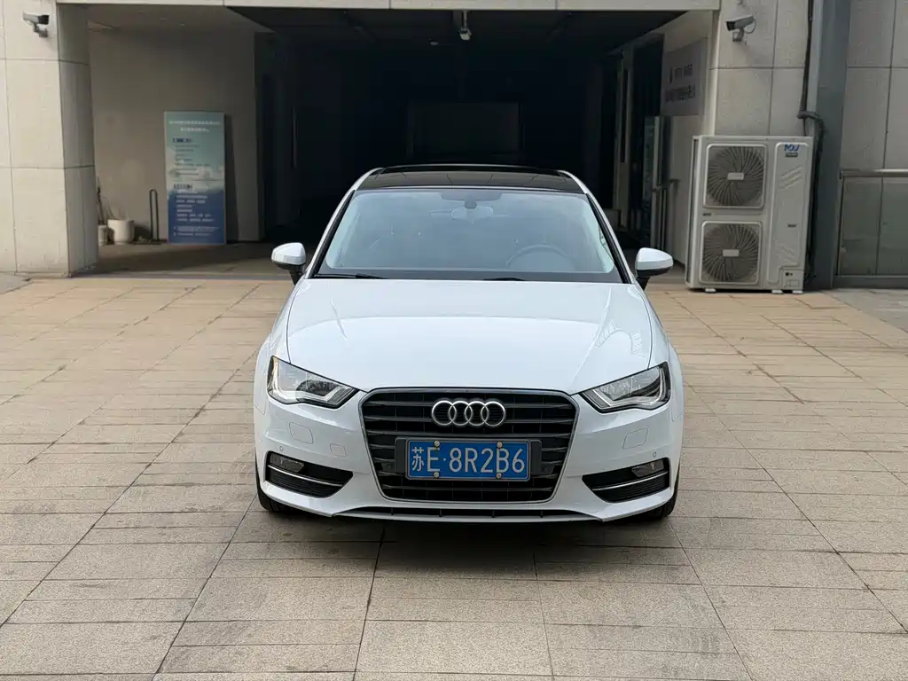 Audi Audi A3 2014 Sportback 35 TFSI Automatic Fashion Edition 2015 - thumbnail 2