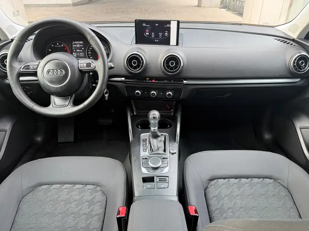 Audi Audi A3 2014 Sportback 35 TFSI Automatic Fashion Edition 2015 - thumbnail 9