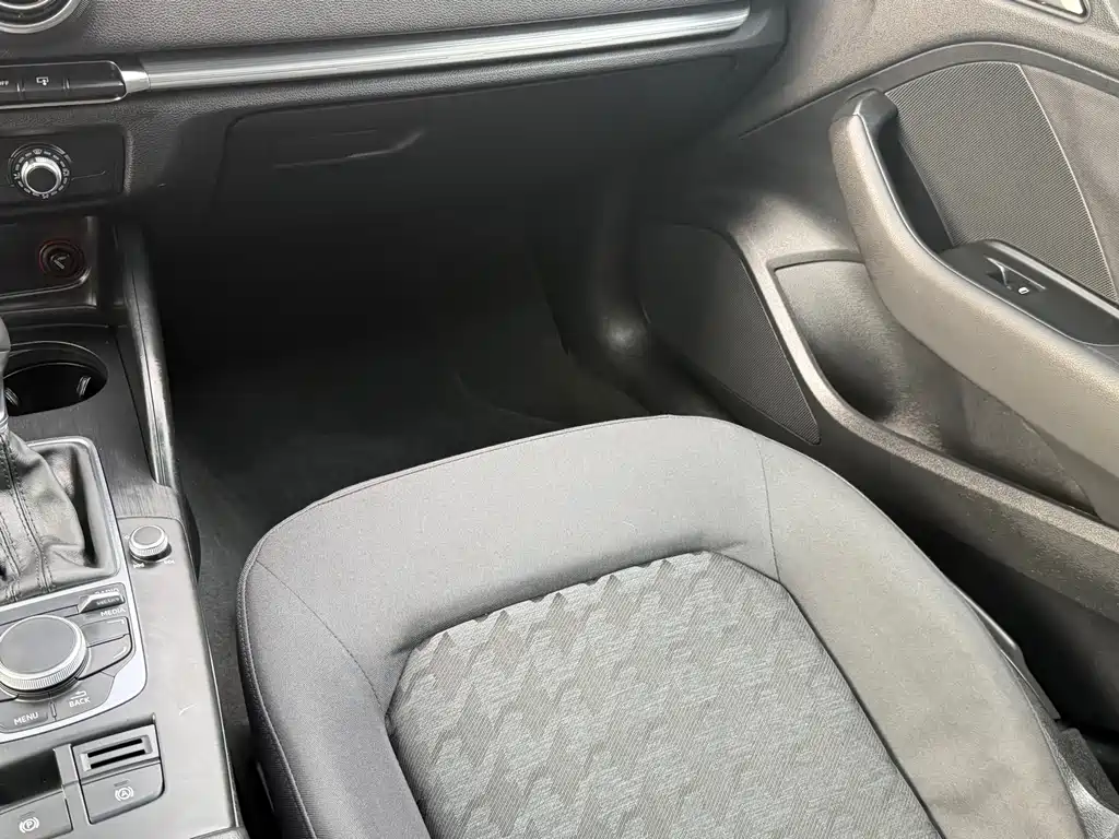 Audi Audi A3 2014 Sportback 35 TFSI Automatic Fashion Edition 2015 - thumbnail 12
