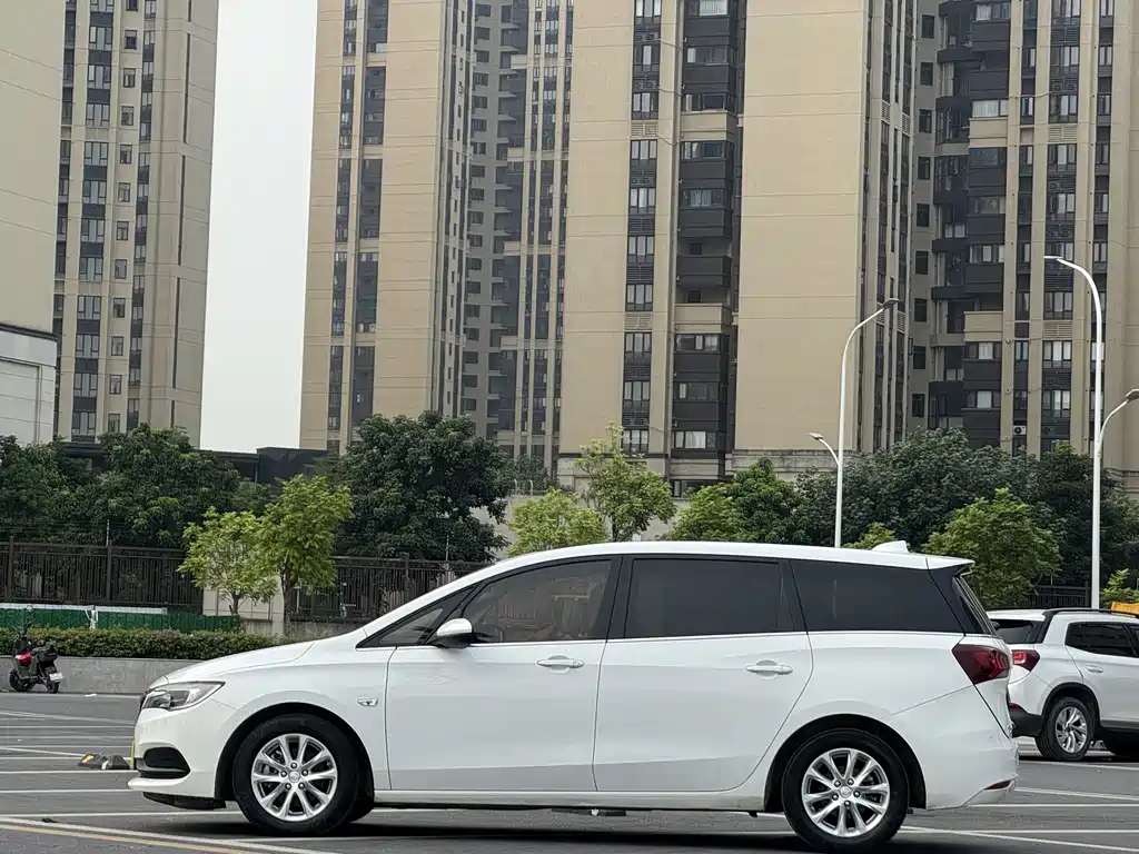 Buick Buick GL6 2018 18T 6-seat Elite Edition 2017 - thumbnail 2