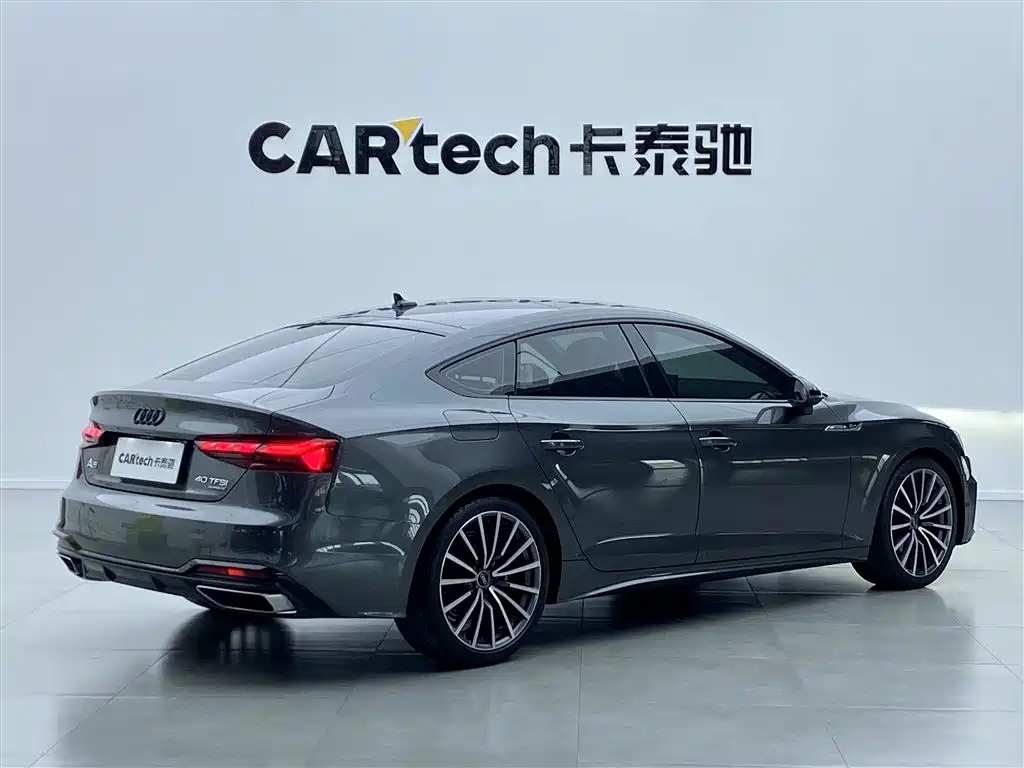 Audi Audi A5 Import 2024 Sportback 40 TFSI quattro Luxury Dynamic Model 2025 - thumbnail 4
