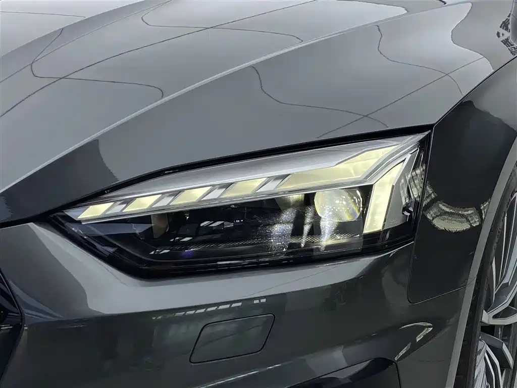 Audi Audi A5 Import 2024 Sportback 40 TFSI quattro Luxury Dynamic Model 2025 - thumbnail 29