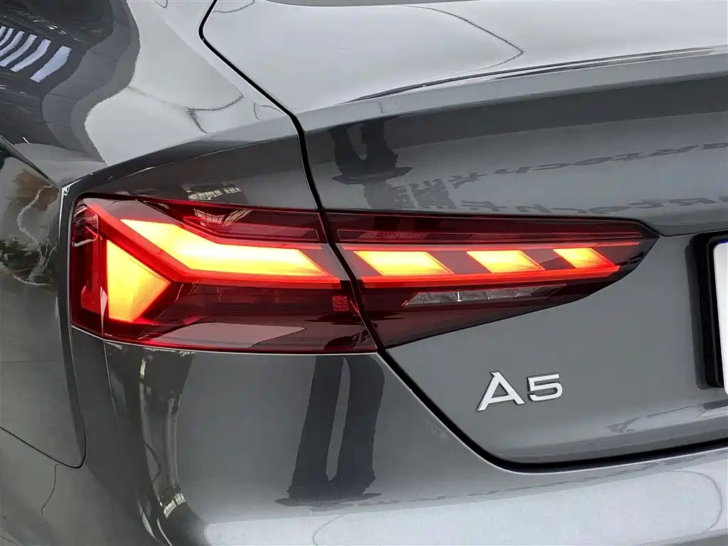 Audi Audi A5 Import 2024 Sportback 40 TFSI quattro Luxury Dynamic Model 2025 - thumbnail 30
